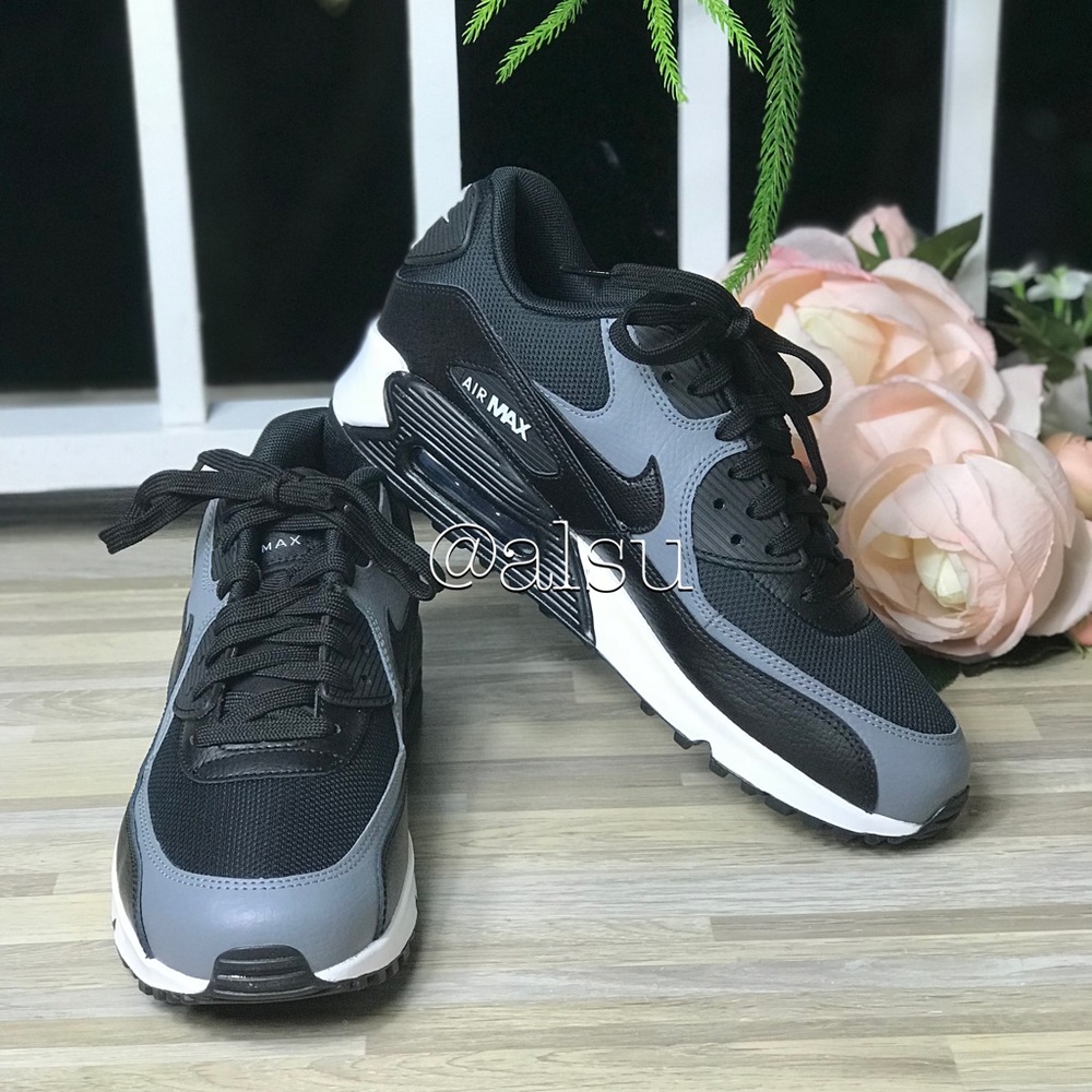 NWT Nike Air Max 90 Black WMNS - Picture 3 of 8